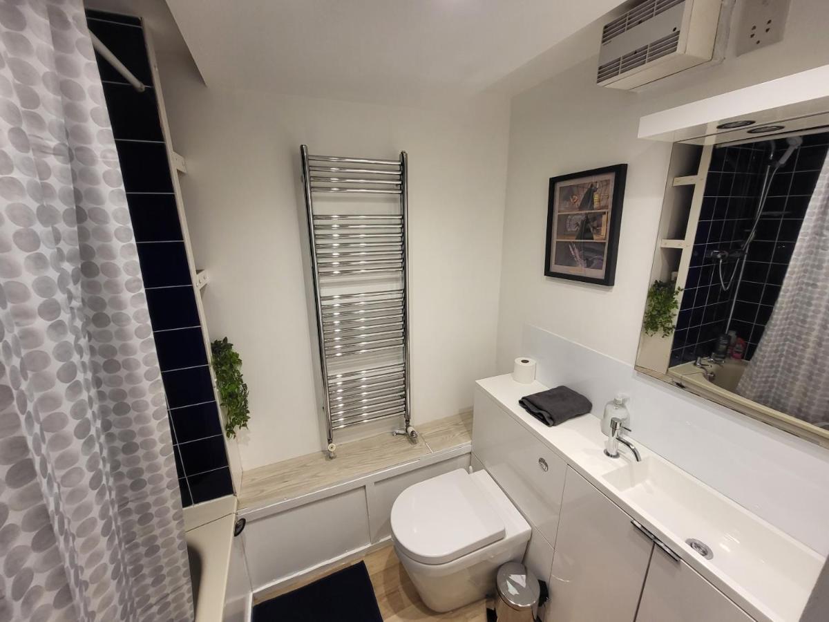 Cosy Apartment By Clapham South Underground! Londres Extérieur photo